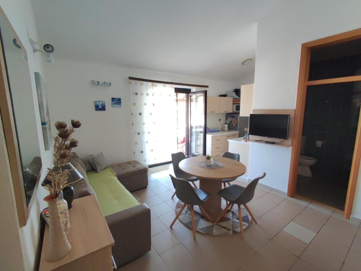 Apartmani Matjacic - Ugljan Buitenkant foto