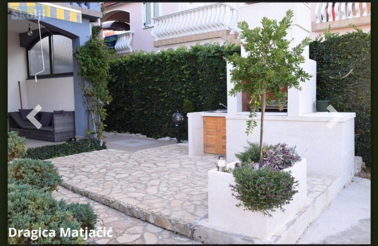 Apartmani Matjacic - Ugljan Buitenkant foto