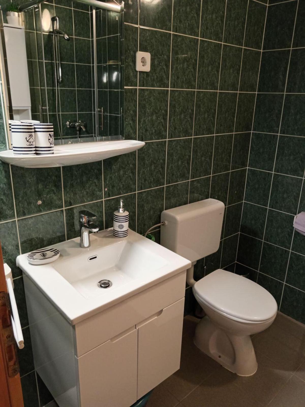 Apartmani Matjacic - Ugljan Buitenkant foto